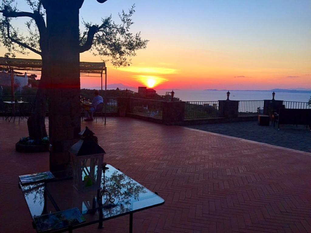 Villa Carolina Sorrento Private Heated Pool And Sea View Exterior foto